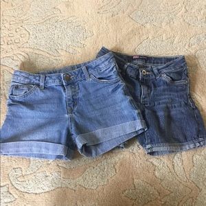 Girl’s Levi jean shorts lot midi longer length